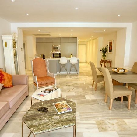Apartament Playas Del Duque, Puerto Banus, Golf .Playa Y Compras Marbella Zewnętrze zdjęcie