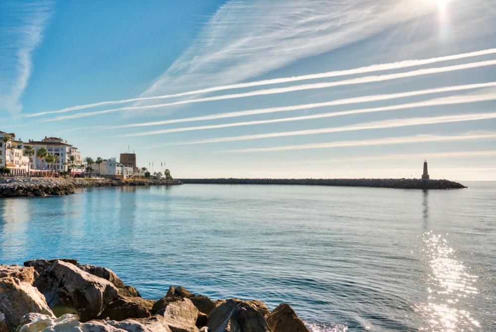 Apartament Playas Del Duque, Puerto Banus, Golf .Playa Y Compras Marbella Zewnętrze zdjęcie