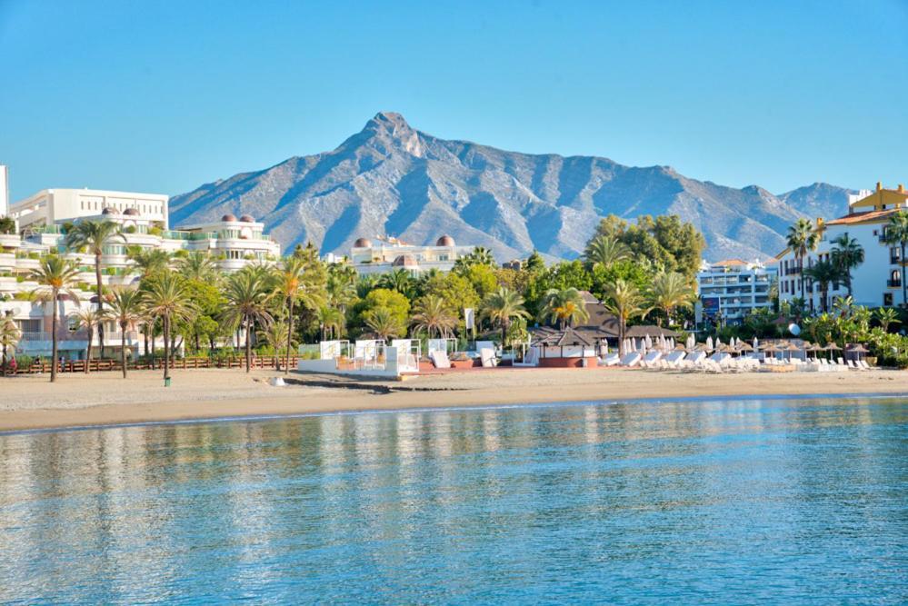 Apartament Playas Del Duque, Puerto Banus, Golf .Playa Y Compras Marbella Zewnętrze zdjęcie