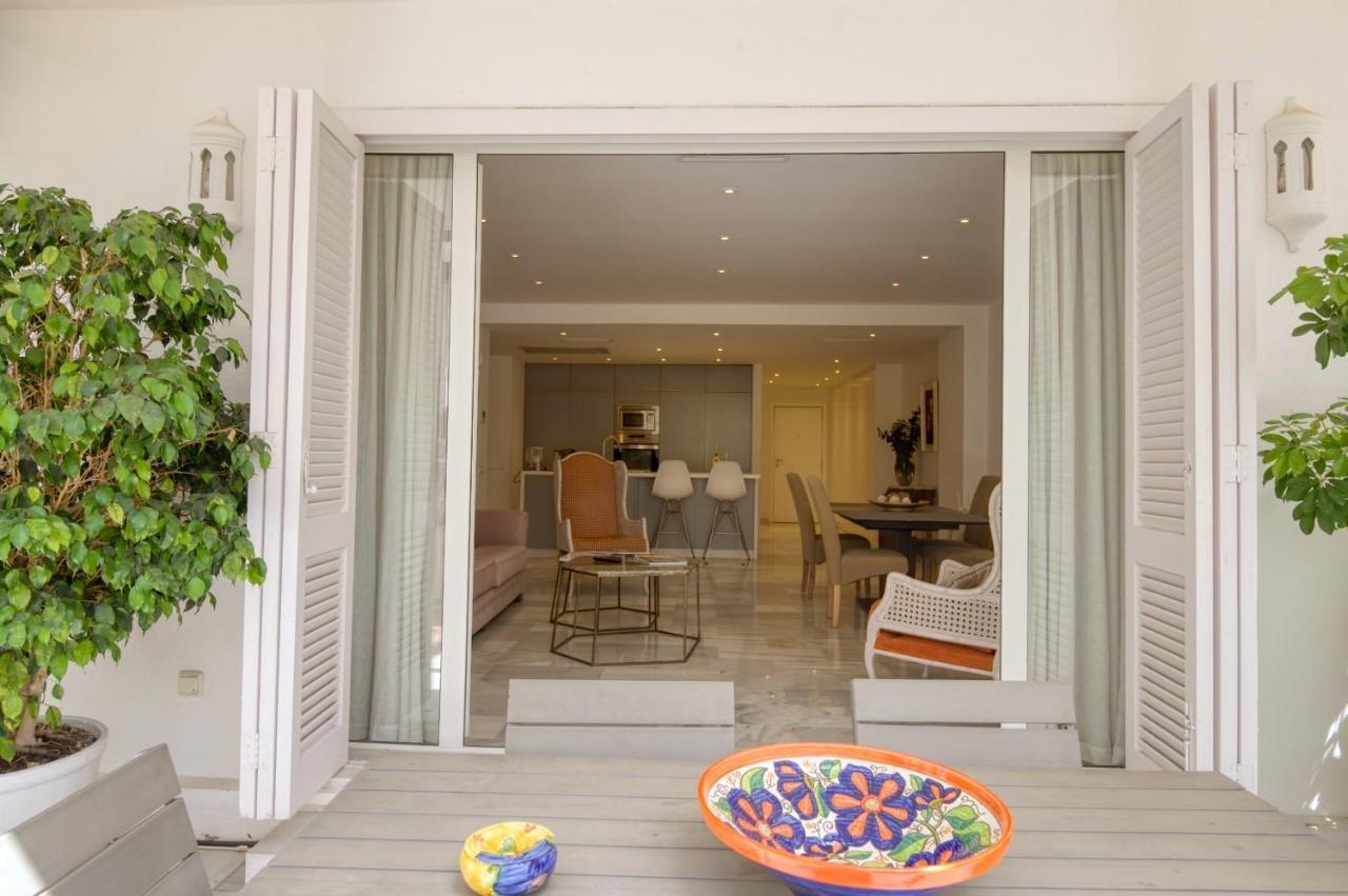 Apartament Playas Del Duque, Puerto Banus, Golf .Playa Y Compras Marbella Zewnętrze zdjęcie